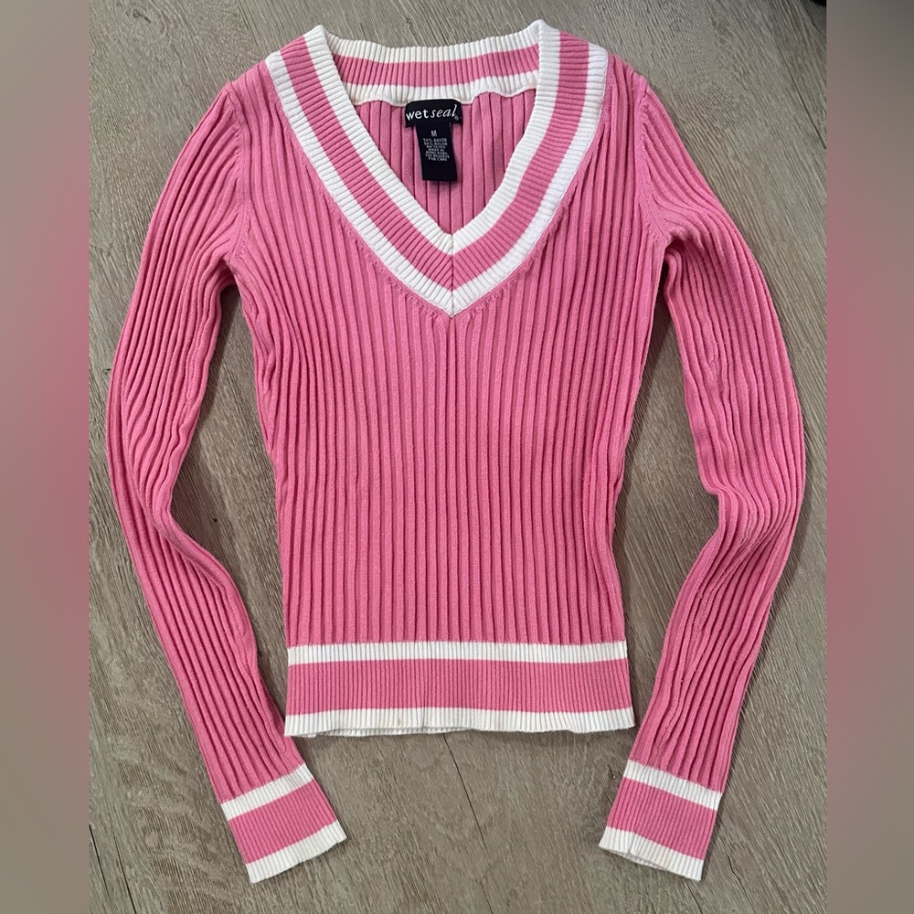 Wet Seal Vintage Pink and White V-Neck Sweater